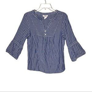 Ivy Ridge V-Neck Bell Sleeved Top